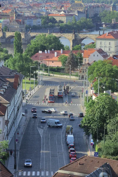 Pohled na město Praha z kopce — Stock fotografie