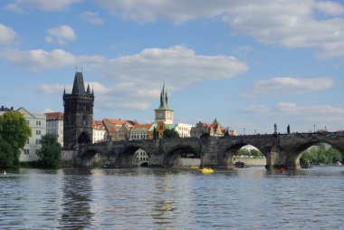 Charles Köprüsü ve Prag Şatosu