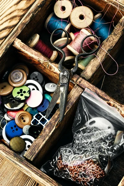 Outdated sewing kit — Stock Photo, Image