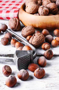 Fındıkkıran fındık ile