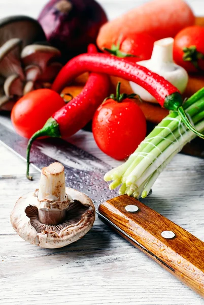 Harvest fresh mushrooms — Stock Photo, Image