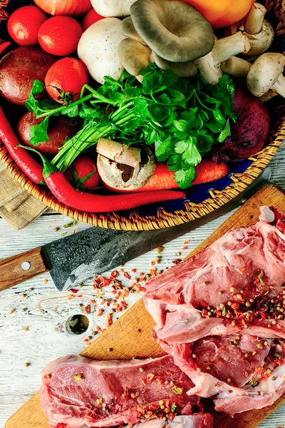 Carne fresca cortada —  Fotos de Stock