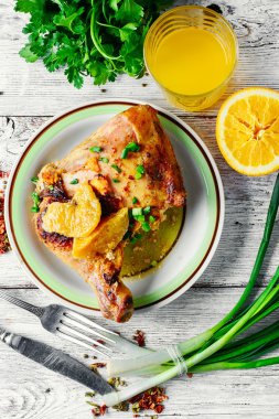 Porselen tabakta baget