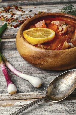 Rus Mutfağı-sığır eti güveç çanağı