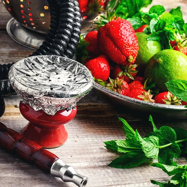 Hookah bowl with tobacco — Stock Photo, Image