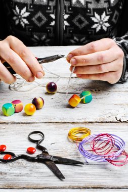 Oluşum-in yaratıcı iğne işi