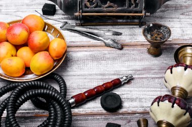 Shisha meyveli aroması ile