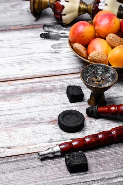 Shisha mit fruchtigem Aroma — Stockfoto