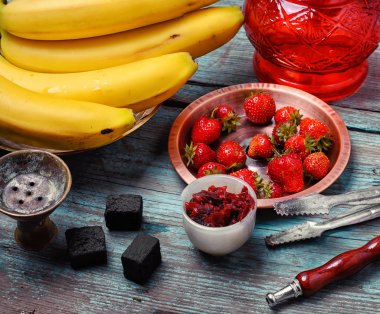 Muz aroma yasaktır içinde