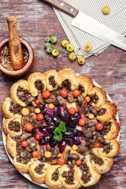 Kırmızı etli börek