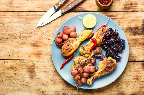 Baked Chicken Legs Grapes Rustic Wooden Table — Stock Photo, Image