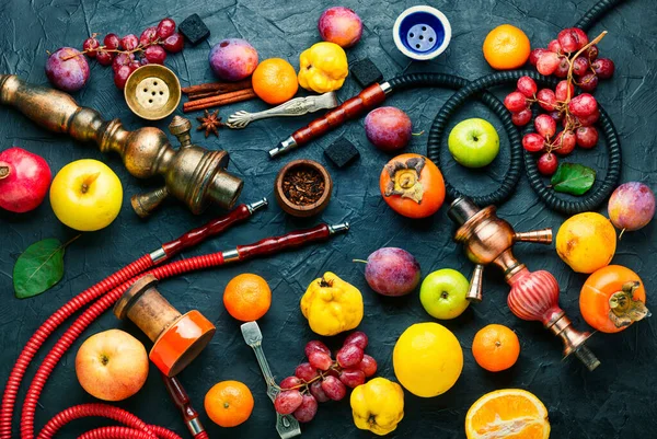향기가 담뱃잎 현대의 샤시하 — 스톡 사진