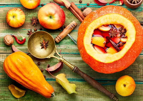 Bebida Alcohólica Vino Caliente Calabaza Bebidas Tradicionales Otoño — Foto de Stock