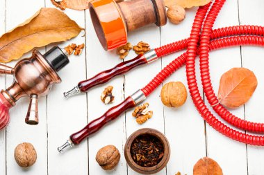 Fındık aromalı tütünlü nargile ya da nargile..