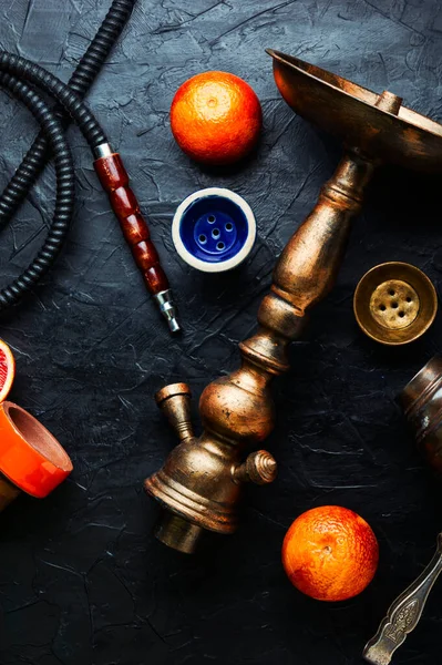 Oosterse Hookah Shisha Met Tabak Met Grapefruit Aroma Oost Roken — Stockfoto