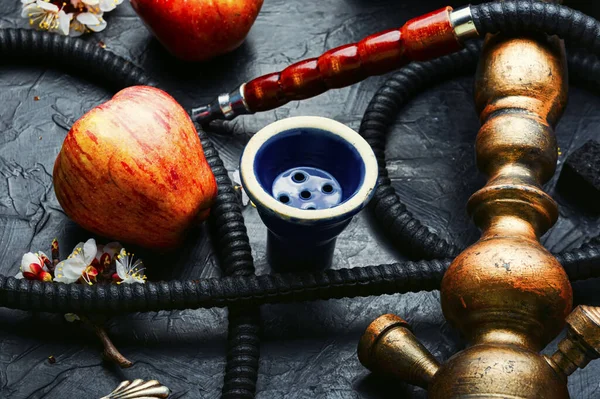 Fumar Narguile Oriental Tabaco Con Sabor Manzana Apple Shisha Fumar — Foto de Stock