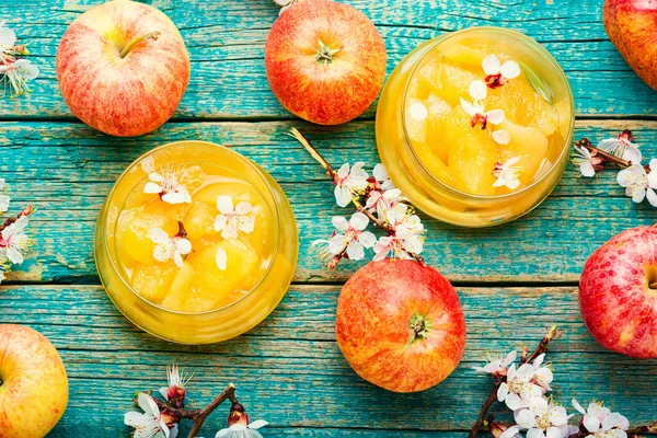 Natürliche Apfelmarmelade Oder Apfelmarmelade Glas Auf Holzgrund — Stockfoto