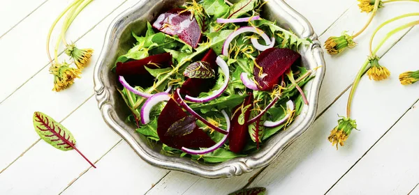Salada Vegetariana Verde Feita Beterraba Greens Vegan Menu — Fotografia de Stock