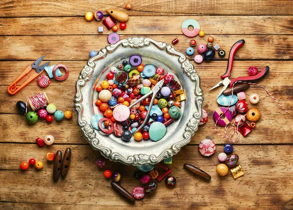 Barevné Perličky Různých Velikostí Řemesla Korálky Hobby Ruční Práce — Stock fotografie