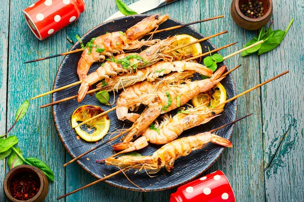 Gegrilde Langoustines Garnalen Geroosterd Een Spies Langoustines Gebakken Met Kruiden — Stockfoto