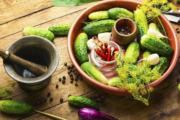 Salteado Caseiro Cucumbers Cooking Process Canned Gherkin Marinated Vegetal Fundo — Fotografia de Stock