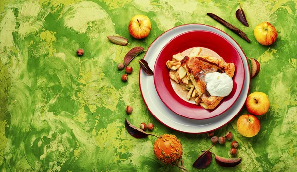 Літній Пиріг Яблучною Начинкою Осіння Солодкість Традиційний Яблучний Торт Простір — стокове фото