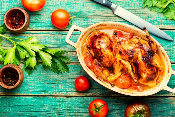 Whole Quails Roasted Tomato Sauce Fried Quails Meat — Stock Photo, Image