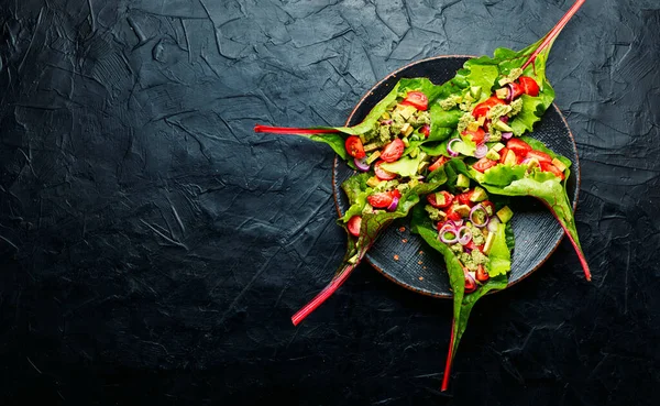 Avocado Salad Tomato Garlic Sauce Chard Leaves Summer Vitamin Salad — Stock Photo, Image