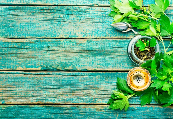 Herbal Tea Fresh Currant Foliage Herbal Medicine Copy Space — Stock Photo, Image
