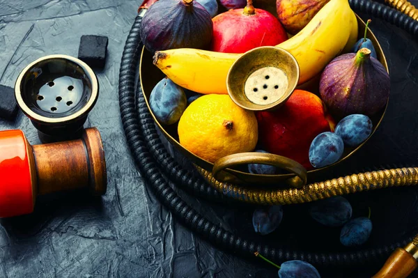 Shisha Fumar Fresco Com Sabor Frutas Hookah Oriental Tabaco Frutas — Fotografia de Stock