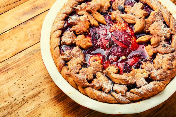 Herfst Duitse Taart Met Pruimen Tart Met Verse Pruimen Fruit — Stockfoto