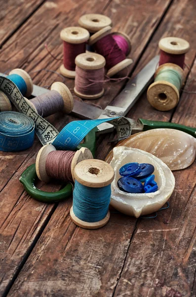 Sewing threads — Stock Photo, Image