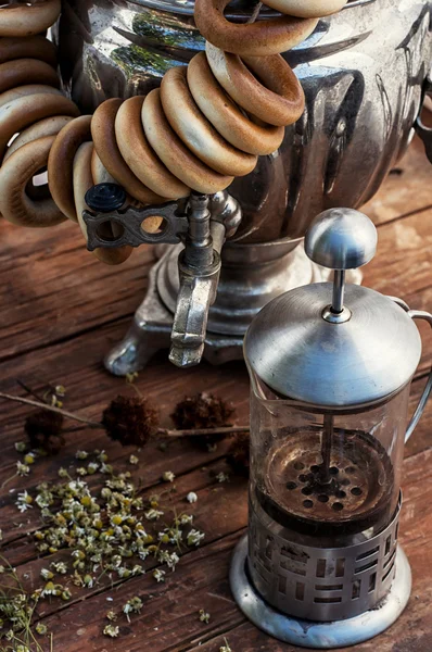 Biscuits dans un vase en cristal — Photo