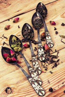 Beş gevşek çay çeşitleri