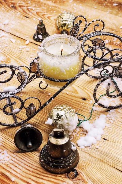 Ansichtkaart met kerst accessoires in vintage stijl — Stockfoto