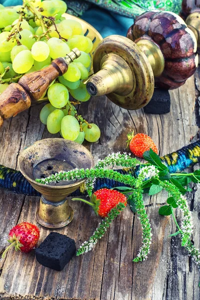 Hookah with fruit flavour — Stock Photo, Image