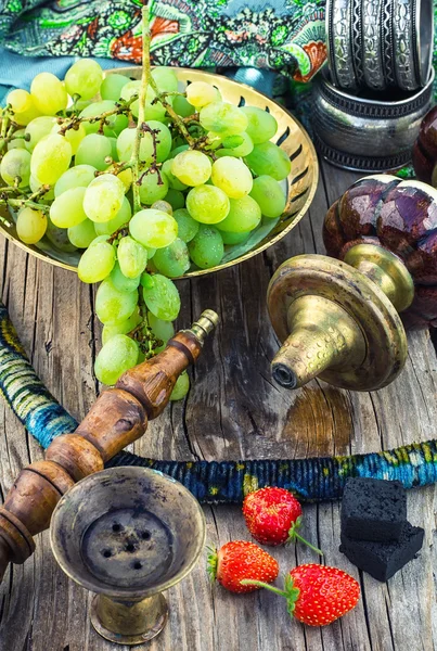 Narguilé com sabor a fruta — Fotografia de Stock