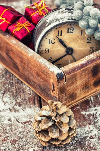 Retro arrangement for Christmas with an old alarm clock — Stock Photo, Image