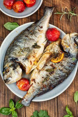 Lezzetli ve nefis deniz ürünleri, mevsimlik meyveler, gurme yemekleri için mükemmel..