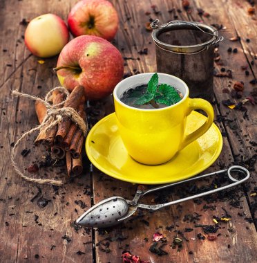 Çay demlemek