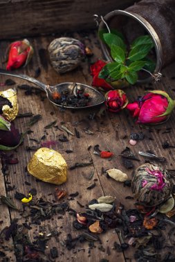 çay kaşığı dökülmesini tarafından