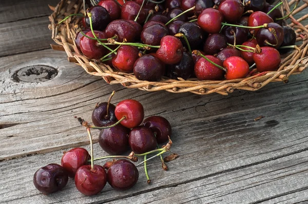 Pila de cerezas bayas —  Fotos de Stock