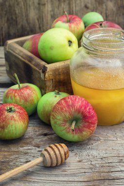 Yaz natürmort elma ve bal