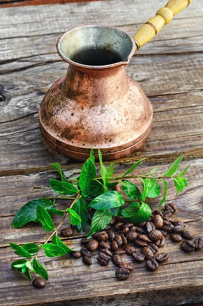 Turcos y granos de café — Foto de Stock