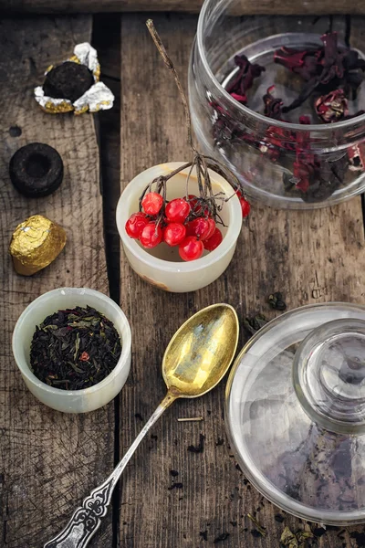 Varieties of tea — Stock Photo, Image