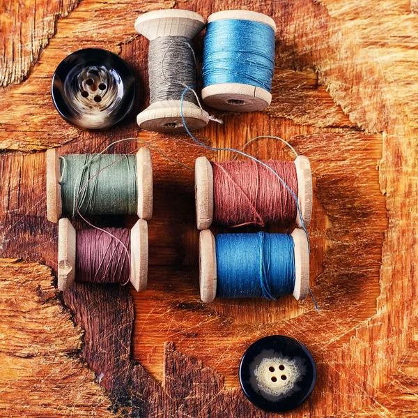 Spools of sewing threads — Stock Photo, Image