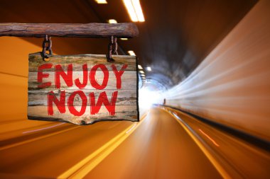 Şimdi motivasyon ifade işareti keyfini çıkarın