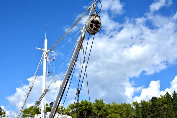 Żuraw na połów łódka — Zdjęcie stockowe