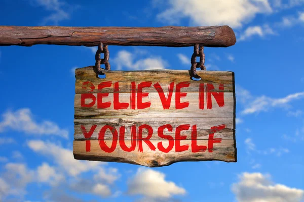 Glaube an dich selbst Motivationszeichen — Stockfoto