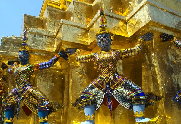 Guardian devils in the Grand Palace in Bangkok — Stock Photo, Image